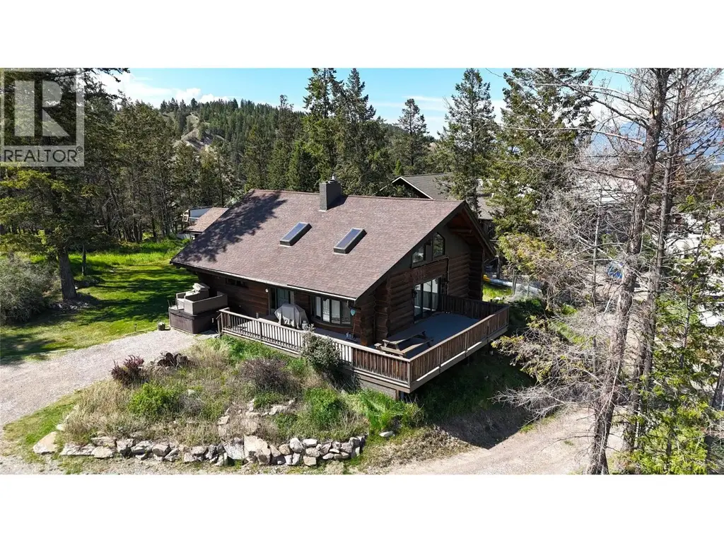1600 14th Street, Invermere